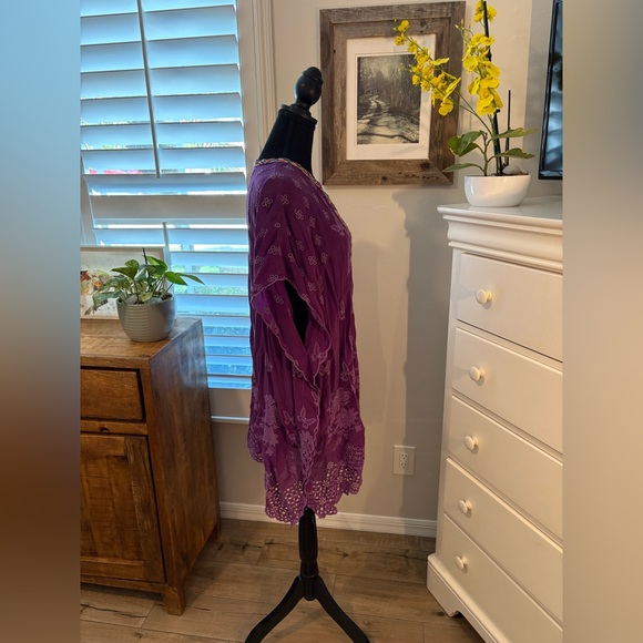 Johnny Was
FIYORI TUNIC, 1X - Picture 3 of 11